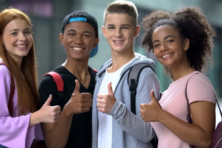 Schüler besuchen Ausbildungsmesse Glasindustrie