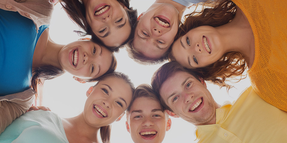 7 Jugendliche Gesichter